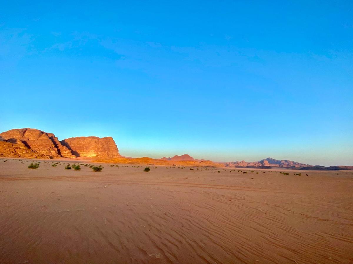 Angelina Wadi Rum Camp Ngoại thất bức ảnh