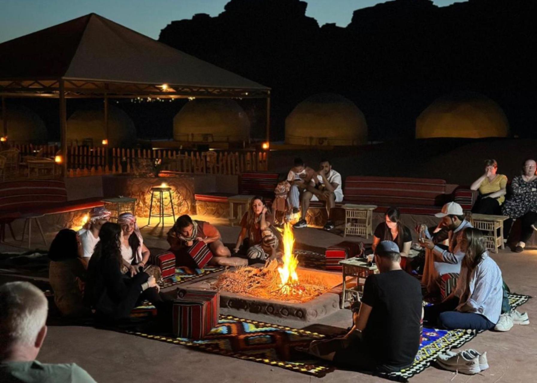 Angelina Wadi Rum Camp Ngoại thất bức ảnh