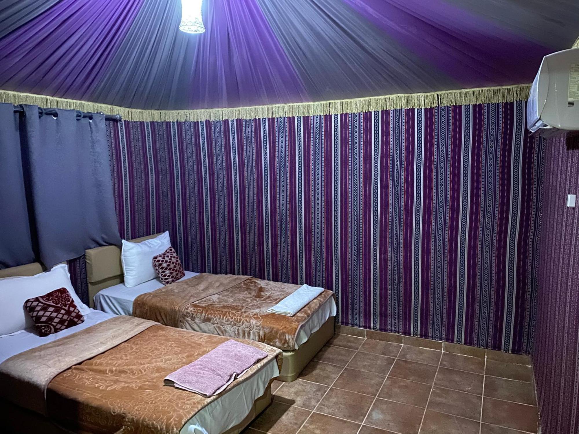 Angelina Wadi Rum Camp Ngoại thất bức ảnh