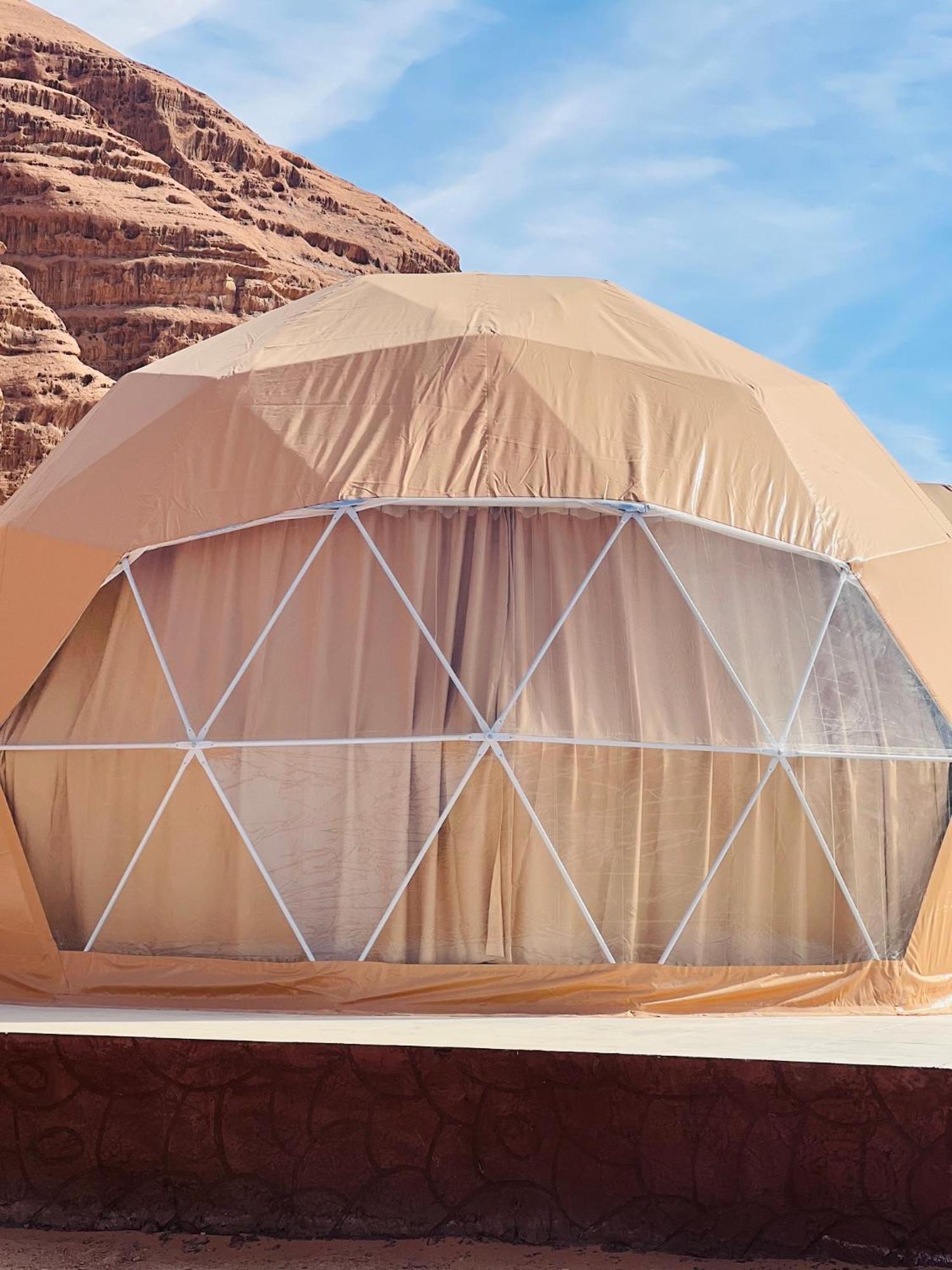 Angelina Wadi Rum Camp Ngoại thất bức ảnh